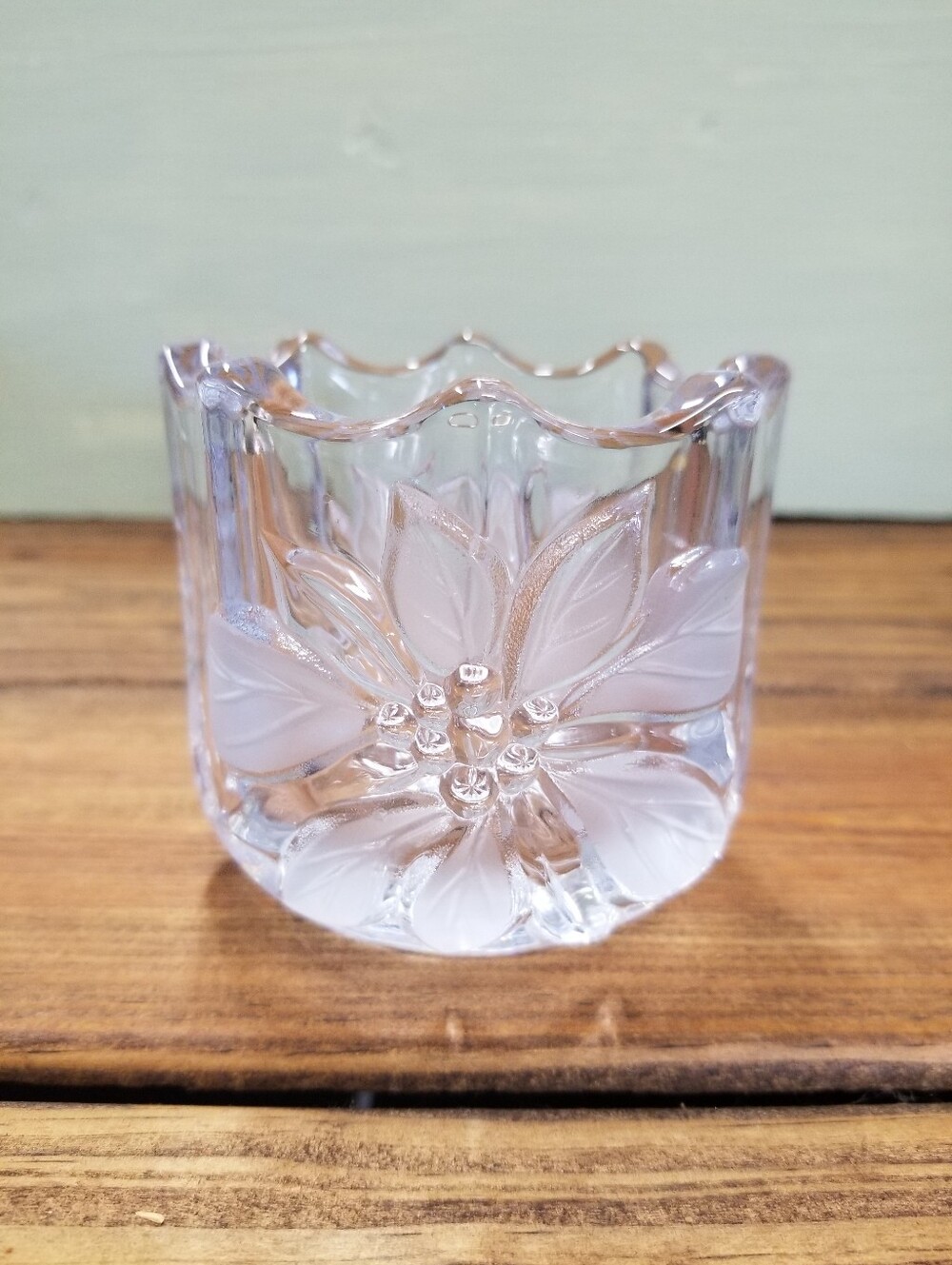Mikasa Festive Poinsettia Christmas Holiday Glass Votive Candle Holder
